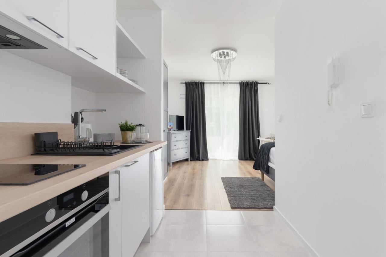 Elegant Pet-Friendly Studio In Krakow By Noclegi Renters المظهر الخارجي الصورة